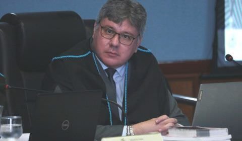 Conselheiro-substituto do TCE-AM suspende processo licitatório do Hospital 28 de Agosto