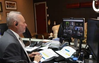 Pleno do TCE-AM julga contas irregulares e multa ex-gestores de Serviço de Água e Esgoto de Parintins