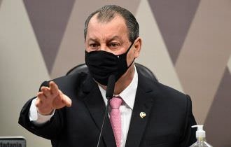 Mayra Pinheiro pede indenização de R$ 100 mil a Omar Aziz por danos morais