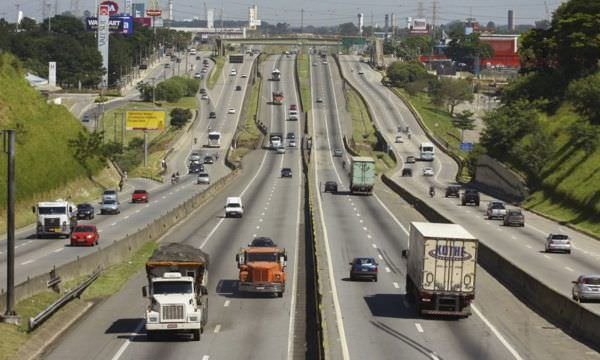 TCU aprova concessão da via Dutra e da Rio Santos