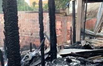 Bombeiros confirmam 9 casas consumidas pelo fogo em Manaus