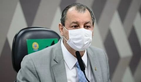 Aziz critica Bolsonaro por desfile de tanques: 'Ameaça de um fraco