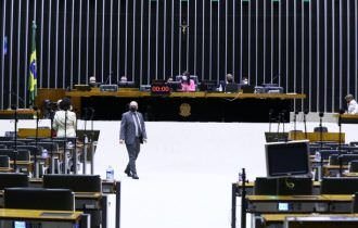 Câmara aprova reforma eleitoral em primeiro turno