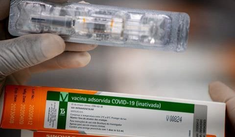 Comissão Temporária da Covid-19 debate eficácia de vacinas na segunda-feira