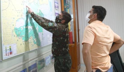 David Almeida busca, em parceria inédita com o Exército, construção de ciclovia na Ponta Negra