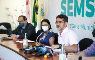 Prefeito David Almeida anuncia concurso da Semsa com 2.001 vagas