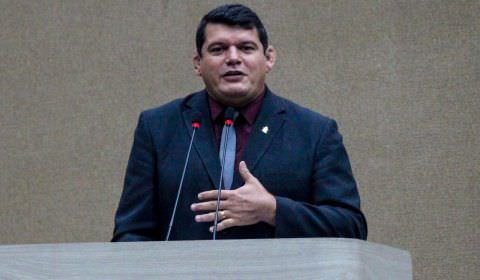 Vereador Allan enaltece lei que amplia proteção às mulheres em Manaus
