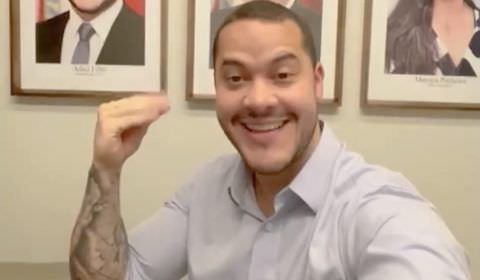 Adail Filho adere ao TikTok e alfineta aposição