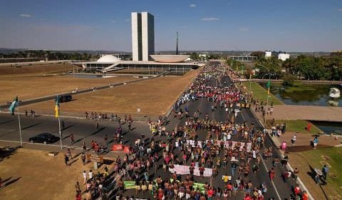 Adepam emite nota em defesa dos povos indígenas
