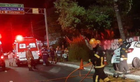 Jovem de 17 anos morre em grave acidente da Ponta Negra (Veja os vídeos