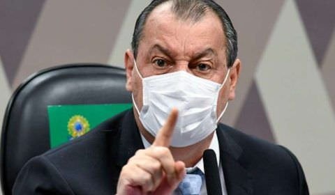 Covarde': Omar Aziz e Marcos Rogério batem boca na CPI