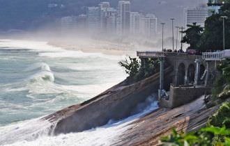 Justiça determina que família de vítima do desabamento de ciclovia seja indenizada em R$ 1,3 milhão; veja o momento da queda