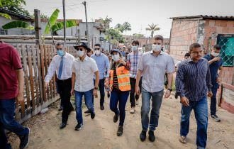 Prefeito David Almeida e vice Marcos Rotta dão início à revitalização da comunidade das Garças, no Novo Aleixo