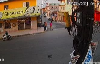 Dono de padaria leva quatro tiros no Armando Mendes (veja o vídeo)