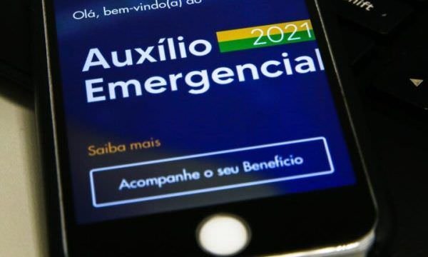 Trabalhadores nascidos em junho podem sacar auxílio emergencial