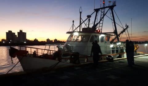 PF mira em grupo suspeito de tentar exportar toneladas de cocaína para a África com barco pesqueiro de SC