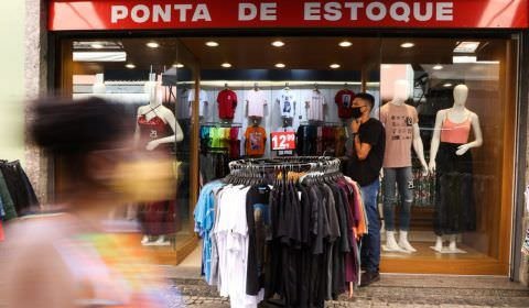 Desemprego cai para 13,7%, revela pesquisa do Ipea