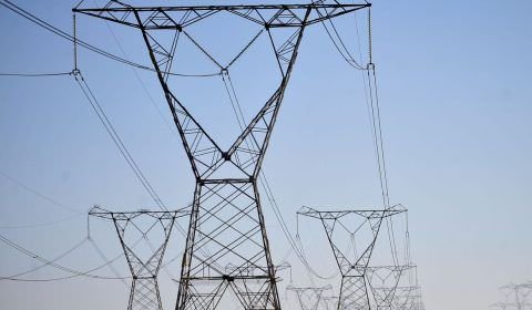 Presidente edita decreto para estudos para expandir sistema energético