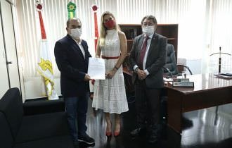 Ricardo Nicolau aciona Ministério Público para fiscalizar novas leis contra corrupção e violência à mulher