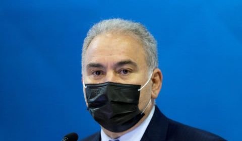 Ministro da Saúde testa positivo para covid-19 em Nova York