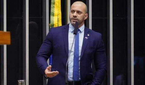 Alexandre de Moraes prorroga por mais 60 dias inquérito contra Daniel Silveira