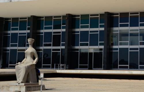 STF julga nesta quarta-feira ação sobre vínculo empregatício de motoristas por aplicativo