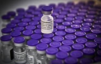 Pfizer pedirá autorização para vacinar menores de 12 anos em poucos dias, diz CEO