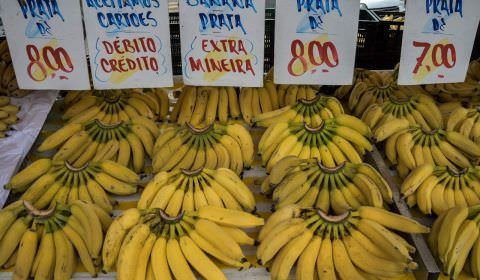 Inflação tem alta recorde em setembro desde o Plano Real e bate 10,25% em 12 meses