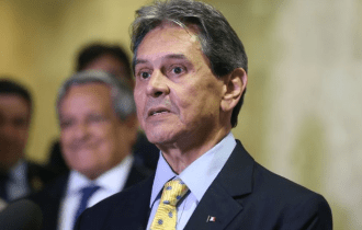 Alexandre de Moraes nega pedido de transferência de Roberto Jefferson para hospital