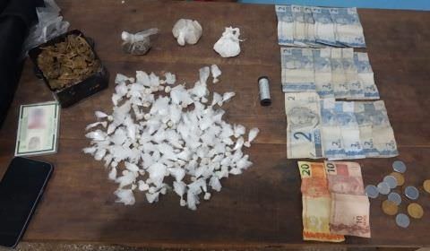 Jovem de 18 anos é preso por tráfico de drogas em Manacapuru