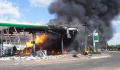 Facção ameaça incendiar postos de combustíveis por alta preço da gasolina