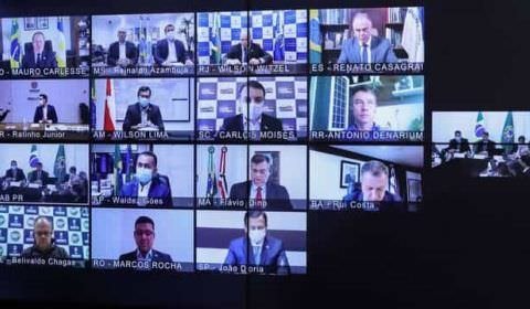 Metade dos governadores projeta reajustes salariais em 2022