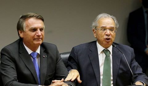 ‘Não faremos nenhuma aventura’, diz Bolsonaro em pronunciamento ao lado de Guedes