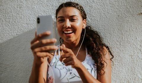 Grupo Simões anuncia abertura de inscrições para programa 100% digital que ajuda a conectar jovens ao primeiro emprego