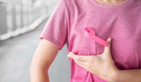 CDL Jovem realiza 3ª edição da campanha Outubro Heroico com o intuito de arrecadar doações para entidades de apoio às mulheres com câncer