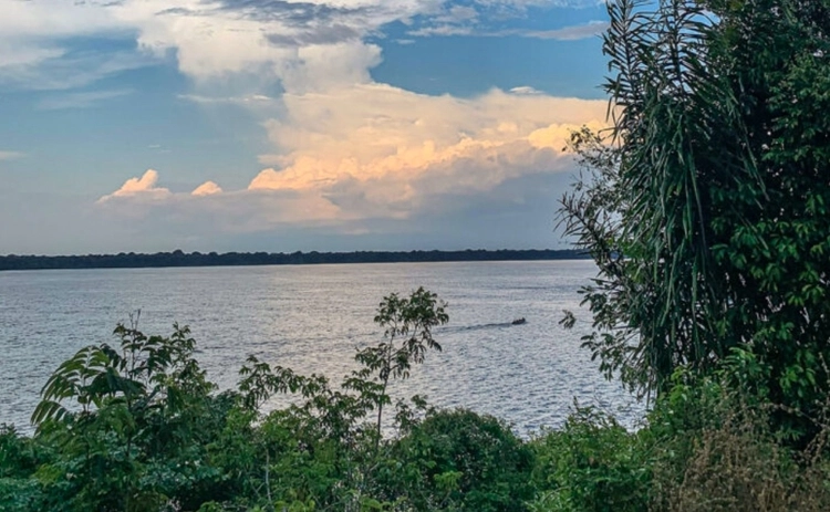 Pescador desaparece após ser atacado por piratas dos rios no Amazonas