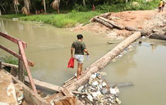 Prefeitura dá início à construção de ponte de concreto na comunidade Nobre para beneficiar 7 mil famílias