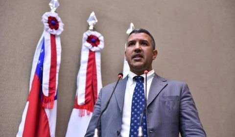 Candidato na disputa pela OAB-AM é do movimento ‘Advogados Pró-Bolsonaro Brasil’