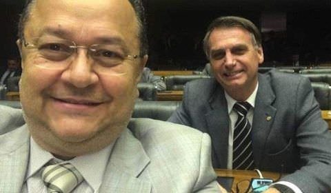 Silas quer demitir 40% de pastores da Iedam por falta de apoio à reeleição