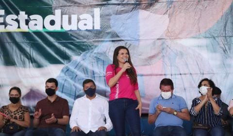 Com ‘viradão’, Governo do Amazonas retoma entrega do Auxílio Estadual permanente a famílias de Coari
