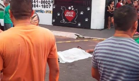 Jovem é morto a tiros no bairro Compensa, na Zona Oeste de Manaus