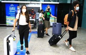 Seleção Brasileira feminina de futebol chega a Manaus para disputa de torneio internacional na Arena da Amazônia