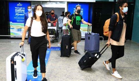 Seleção Brasileira feminina de futebol chega a Manaus para disputa de torneio internacional na Arena da Amazônia