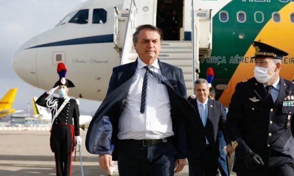 Toffoli dá 10 dias para Bolsonaro explicar agressões a jornalistas na Itália