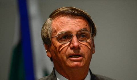 Bolsonaro confirma desoneração da folha por mais dois anos