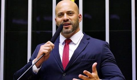 Deputado federal Daniel Silveira deixa prisão depois de cinco meses