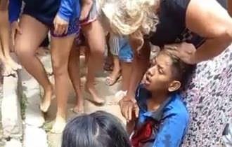URGENTE: Pastora tenta salvar com oração vida de jovem em Manaus (veja o vídeo)