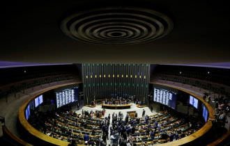 Câmara aprova em primeiro turno texto-base da PEC dos Precatórios