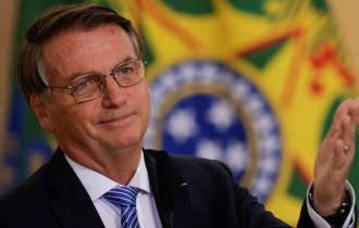 “Sou presidente, não tenho como decidir questões da pandemia”, diz Bolsonaro