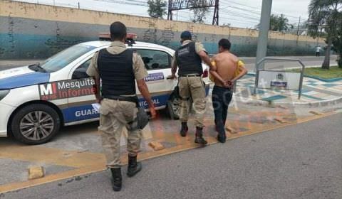Guarda municipal prende ladrão de celular